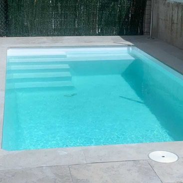 Piscina prefabricada modelo Laguna